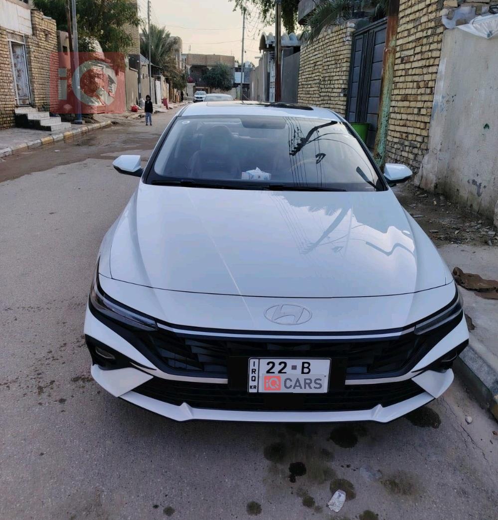 هیۆندای ئەلەنترا